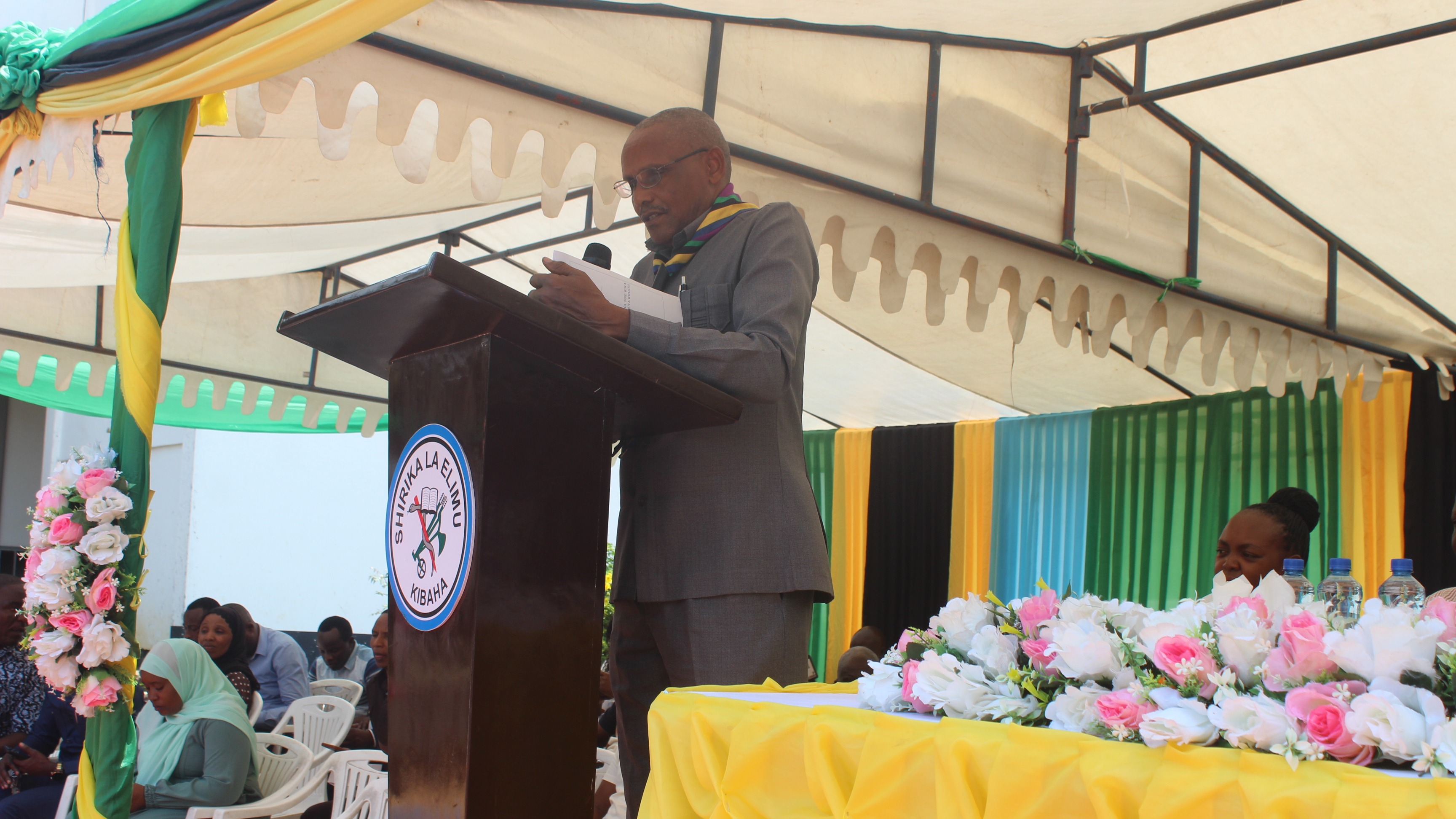 Kaimu mkurugenzi mkuu KEC aahidi kutatua changamoto Kibaha Sekondari