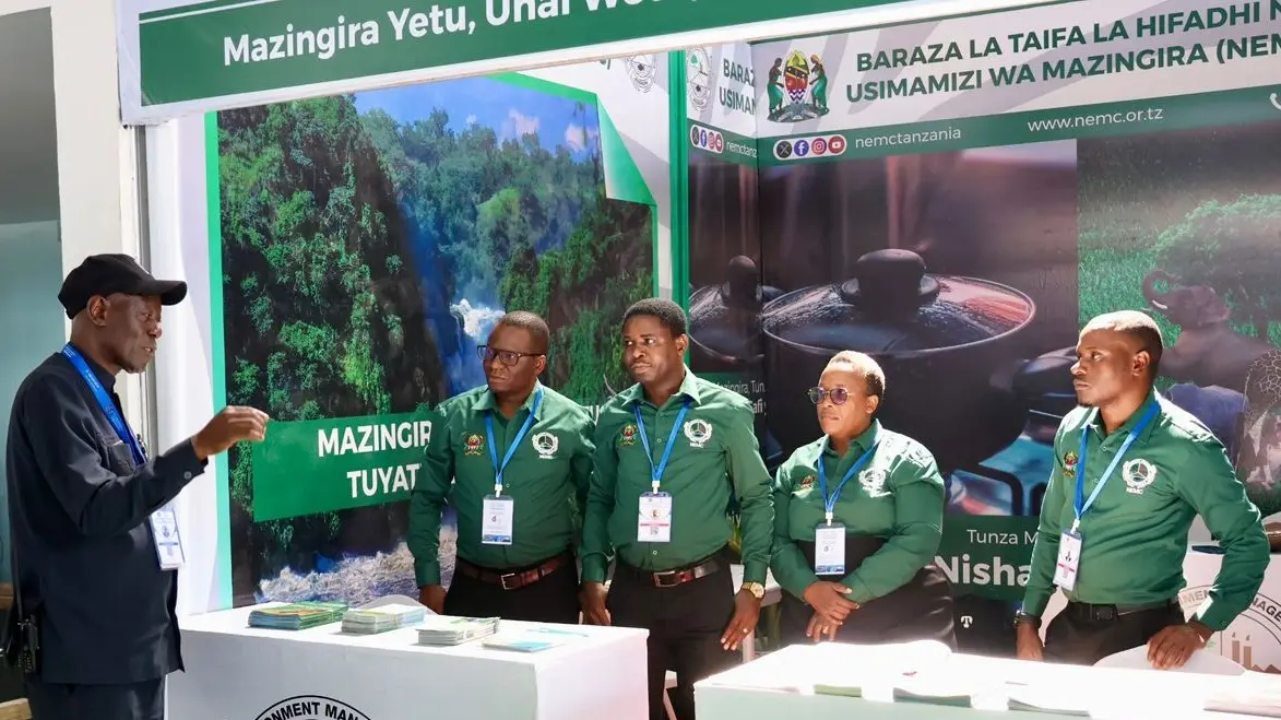 NEMC YAPIGA KAMBI SABASABA – YAWAKARIBISHA WANANCHI KUPATA ELIMU YA MAZINGIRA