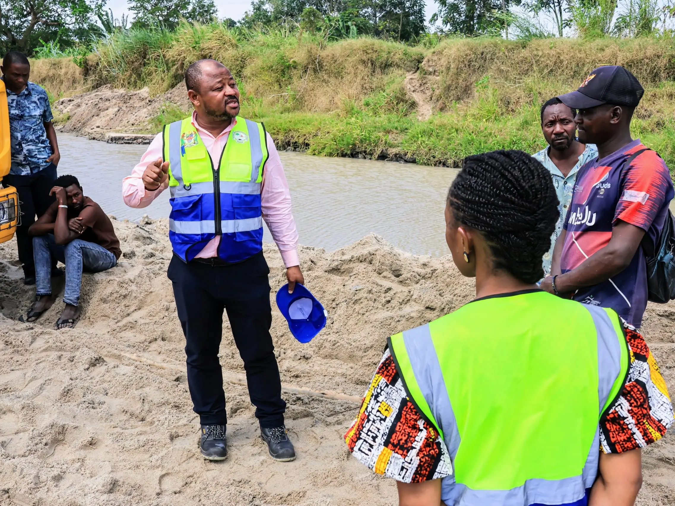NEMC YAPIGA MARUFUKU UCHIMBAJI WA MCHANGA MTO MPIJI KUEPUSHA UHARIBIFU WA MAZINGIRA