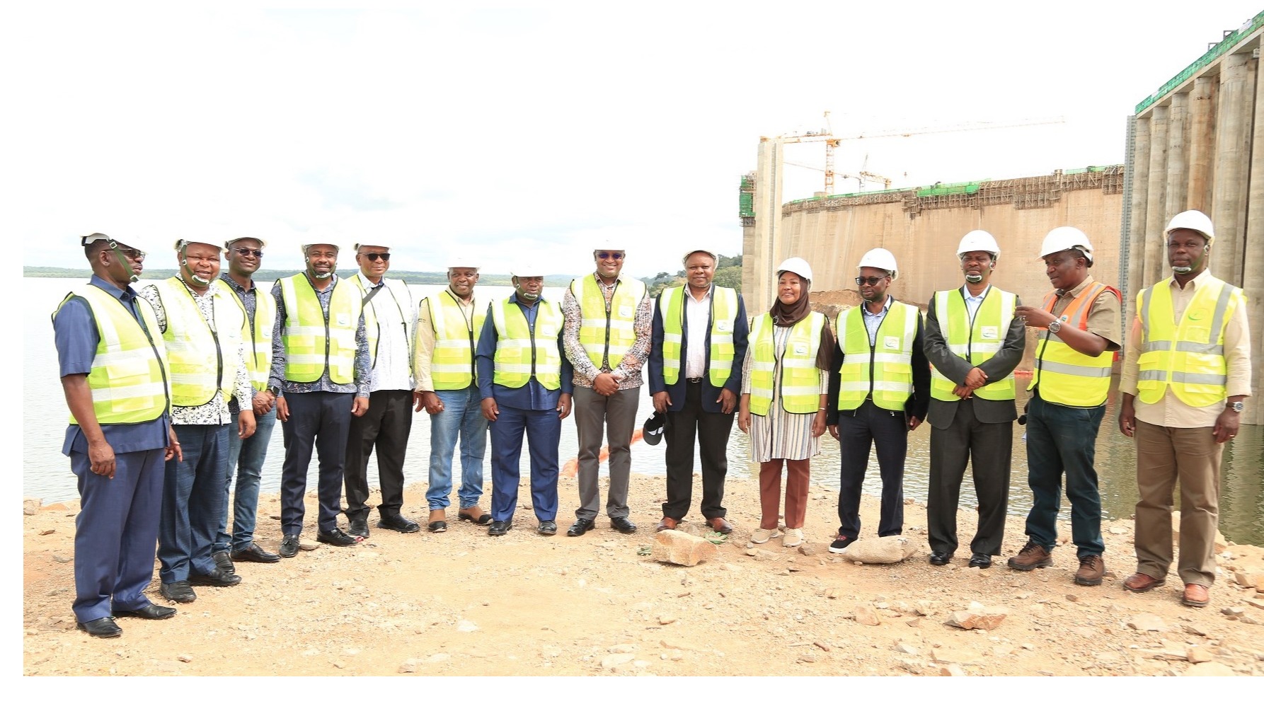 ​Kamati ya usimamizi JNHPP yakagua mradi...