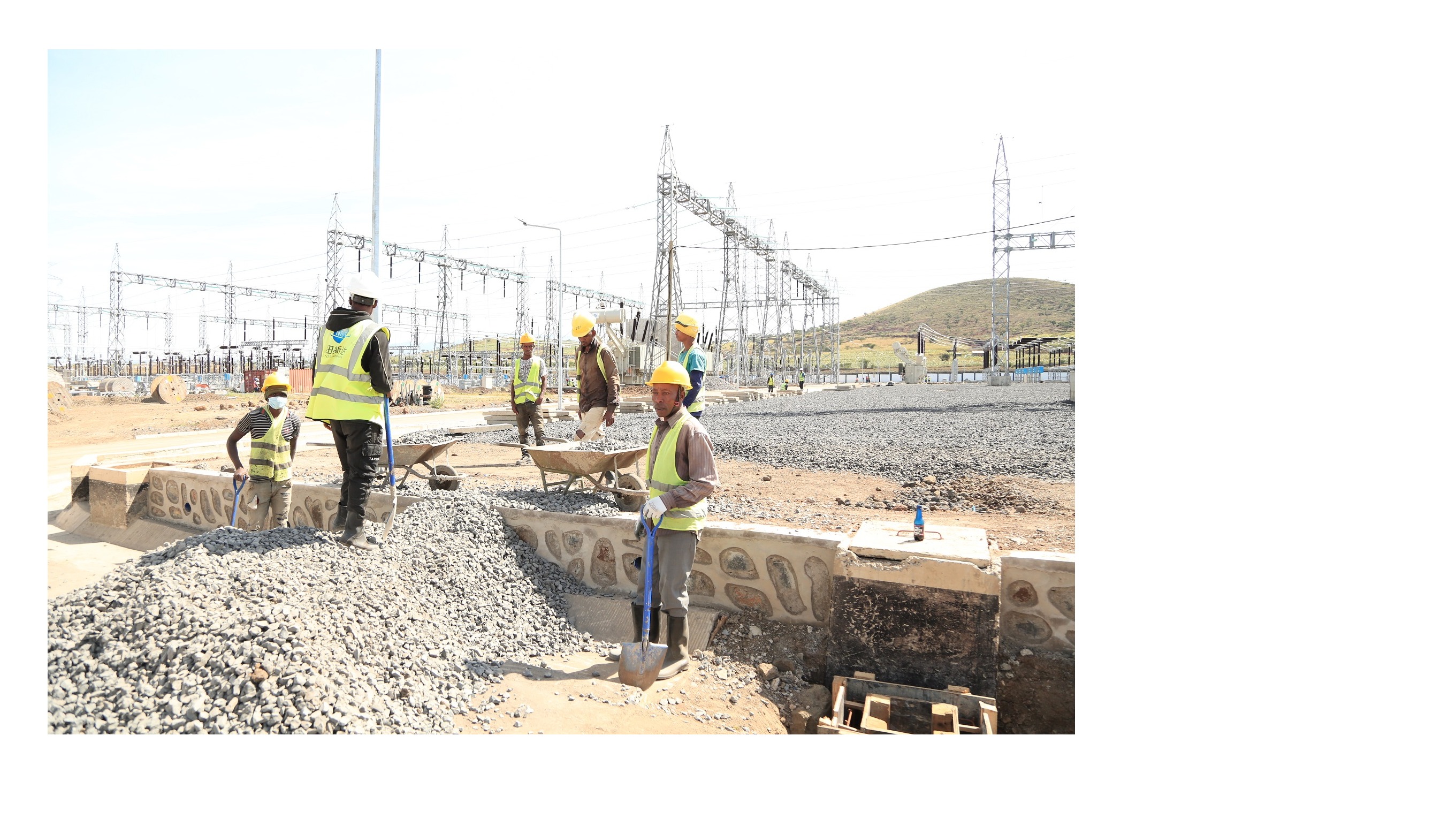 ​Mradi wa umeme wa Tanzania na Kenya kub...