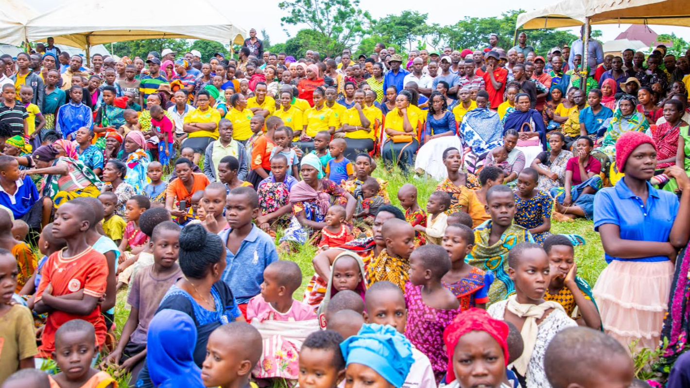 DKT. BITEKO AWASHUKURU WALIMU BUKOMBE KW...