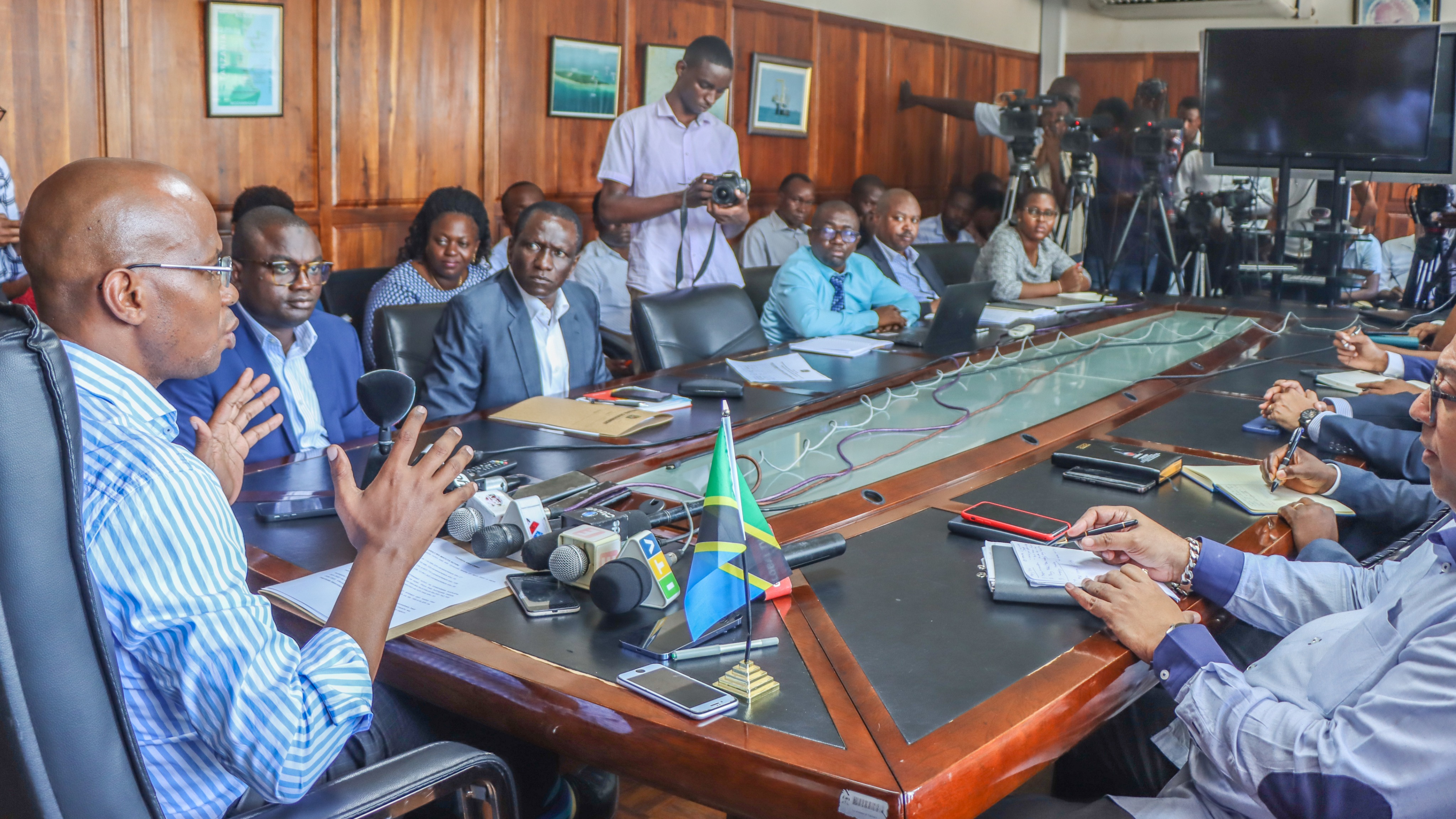 ​Hakuna uhaba wa mafuta nchini -Waziri M...