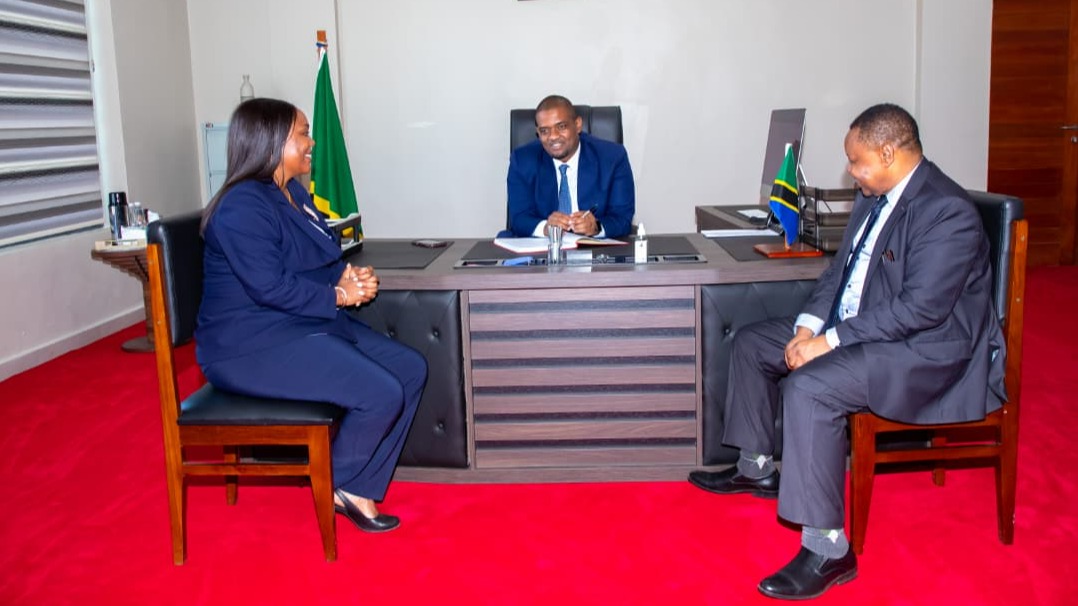 MHE. NDEJEMBI ASISITIZA UTEKELEZAJI WA V...