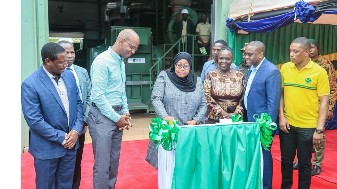 ​RAIS SAMIA SULUHU HASSAN AWASHA UMEME W...