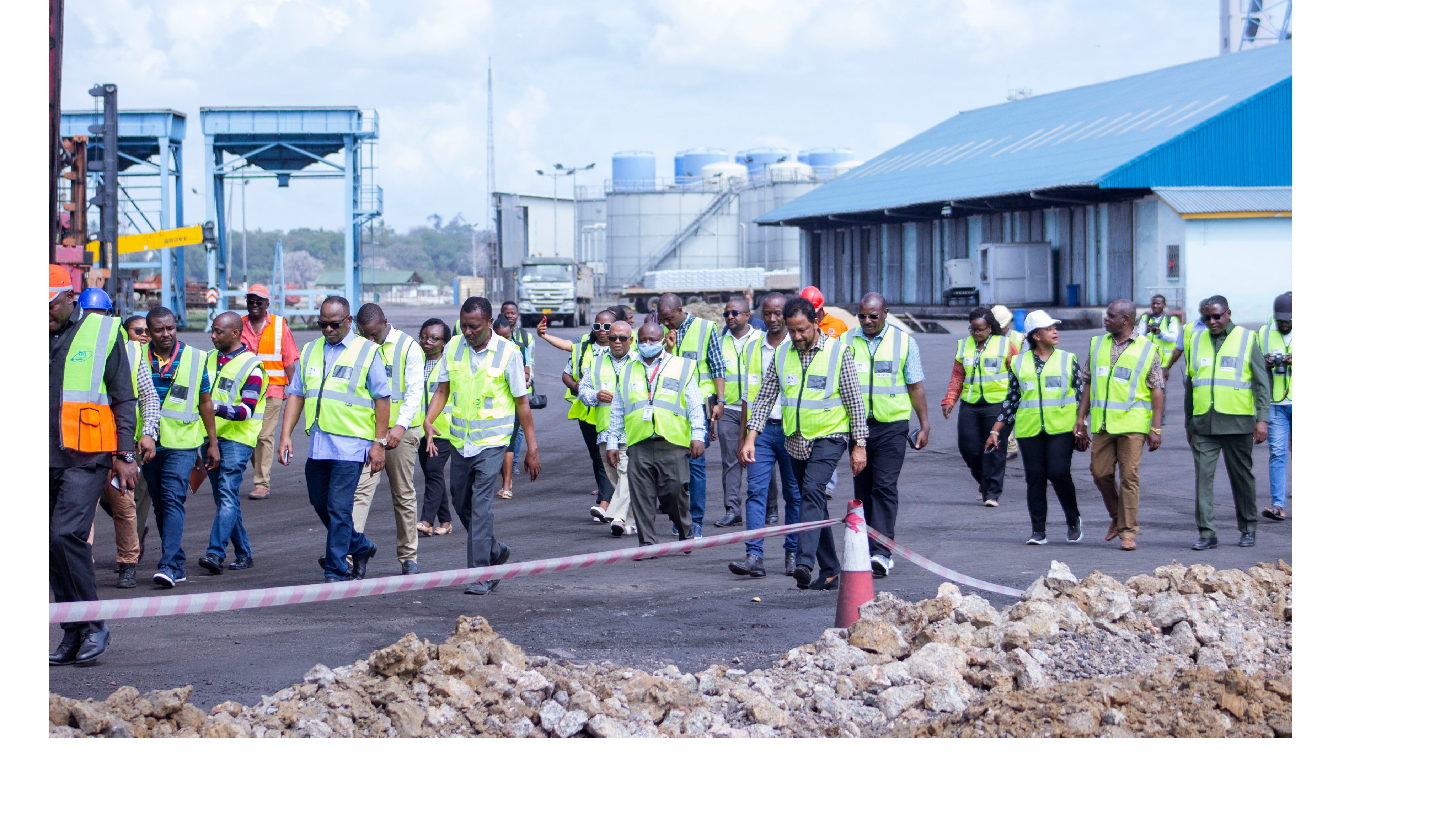 ​KAMATI YA KUDUMU YA BUNGE YAPONGEZAWAKA...