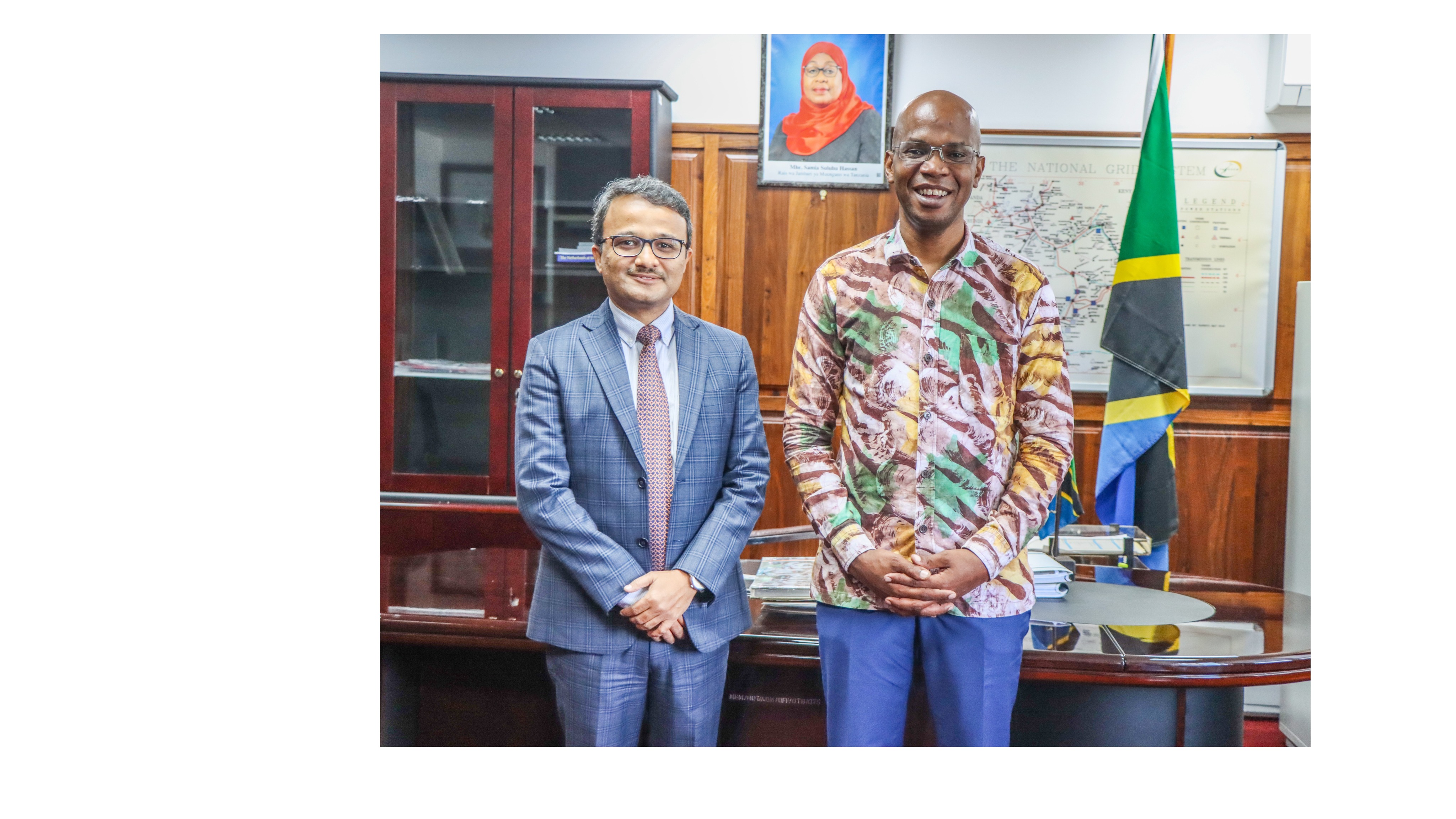 MINISTER MAKAMBA CALLS ON INDIA TO INVES...