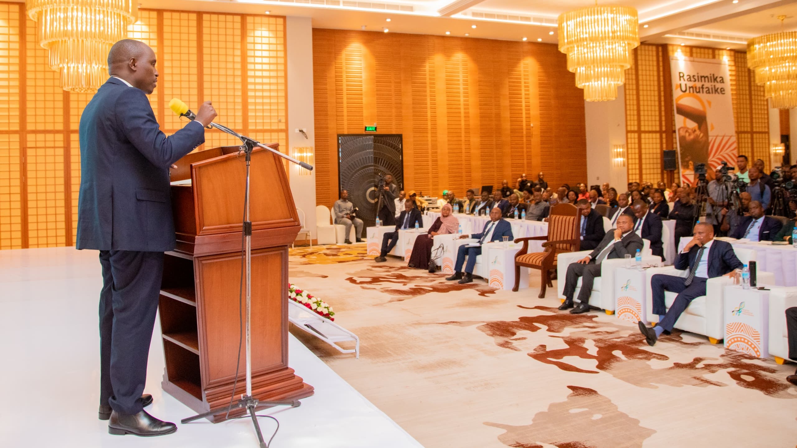 UTAMADUNI NA UTU WA MTANZANIA USIDHALILI...