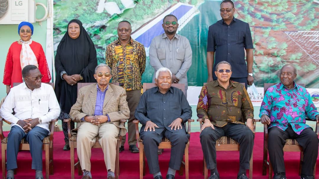 VIONGOZI WAKUU WASTAAFU WATEMBELEA MRADI...