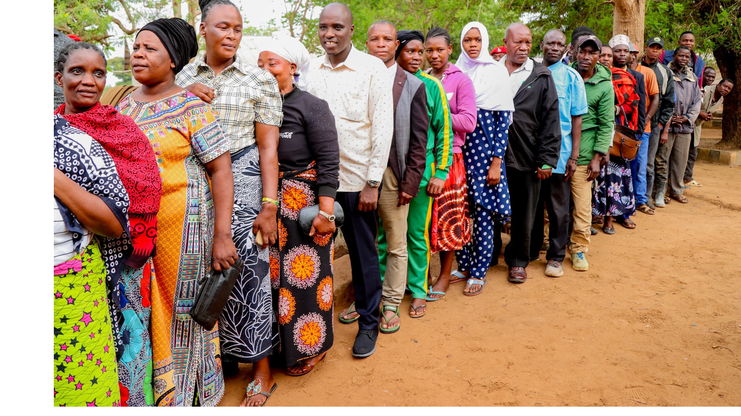 DKT. BITEKO AONGOZA WANANCHI BUKOMBE KUJ...