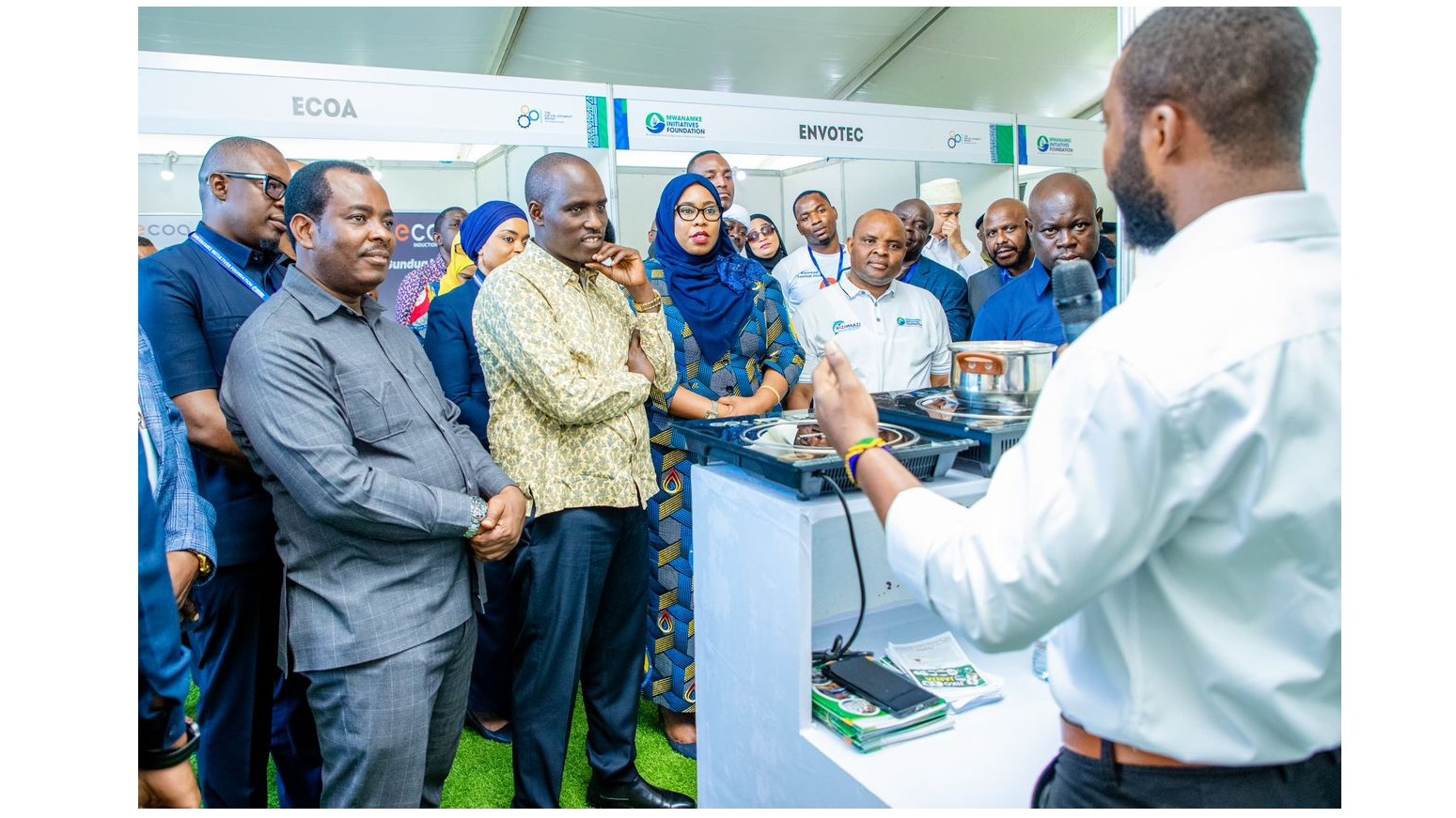 RAIS SAMIA AMEIBEBA AJENDA YA NISHATI SA...