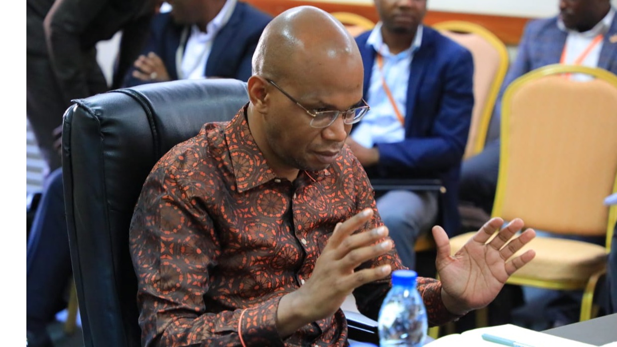 ​MIUNDOMBINU YA KUSAFIRISHA NA KUSAMBAZA...