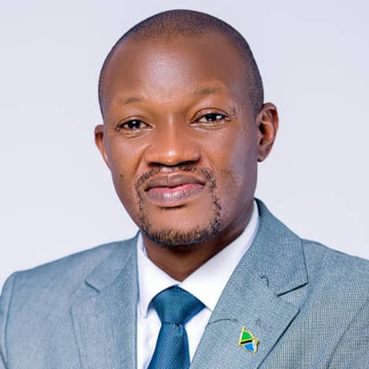 Ladislaus Chang'a. 'Photo